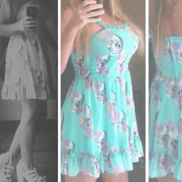 Royal Bones Skulls and Flowers by Daang Goodman - Picture 3 of 15